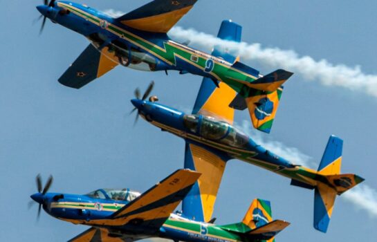 Esquadrilha da Fumaça promete espetáculo nos céus de Campos do Jordão no próximo domingo (19)