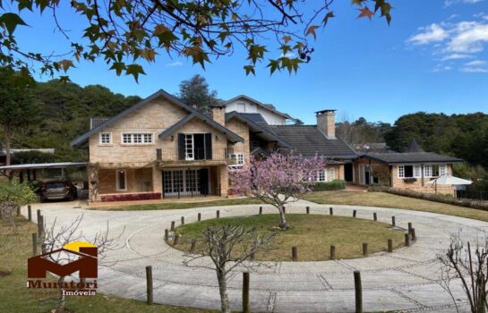 Linda Casa à Venda em Campos do Jordão - Vila Inglesa (Vendida)