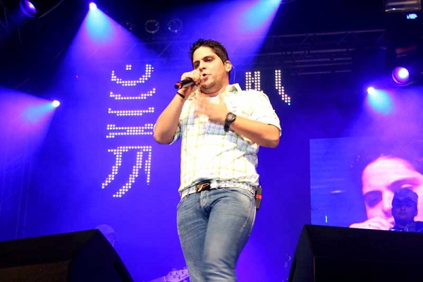 53_95240_img_3863_147