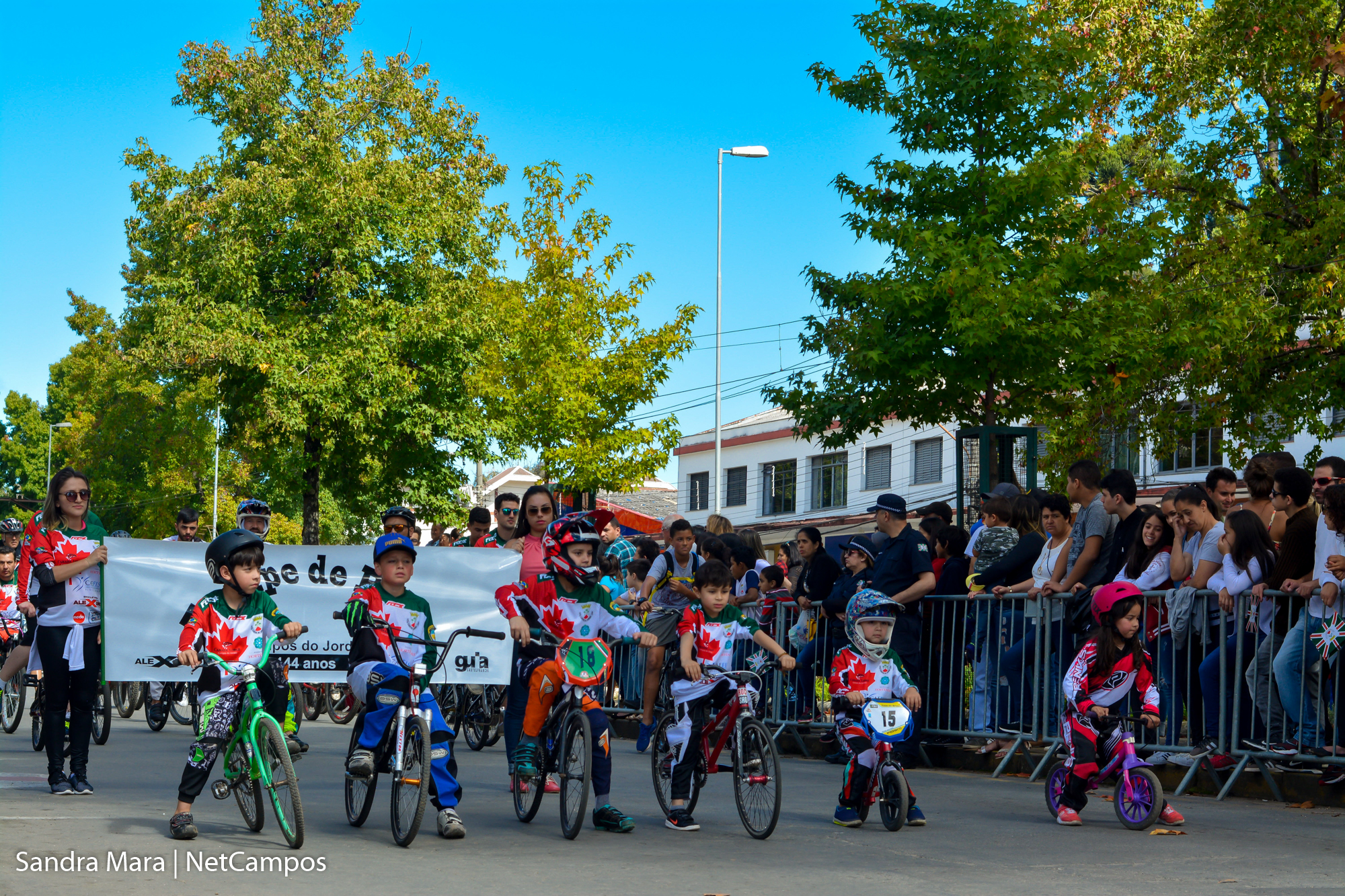 desfile-civico-campos-do-jordao-136