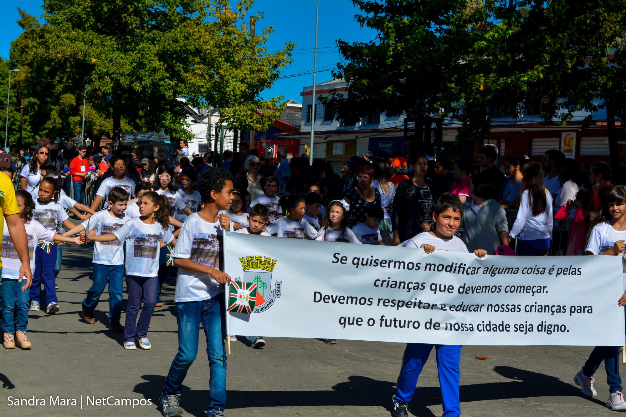 desfile-civico-campos-do-jordao-40