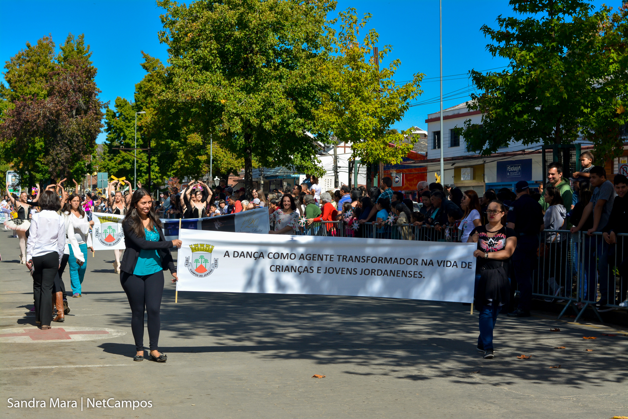 desfile-civico-campos-do-jordao-98