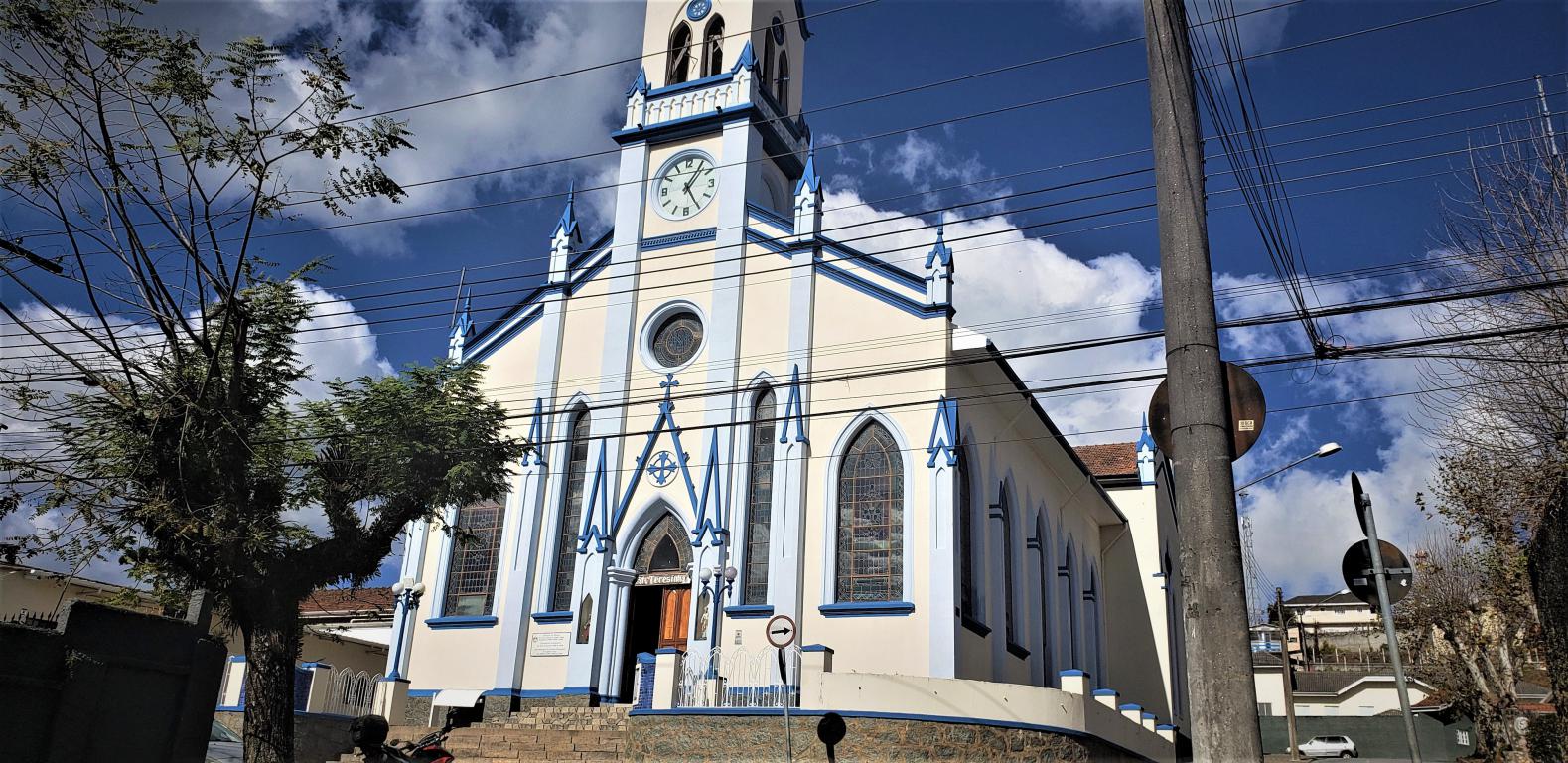 igreja_santa_teresinha_02
