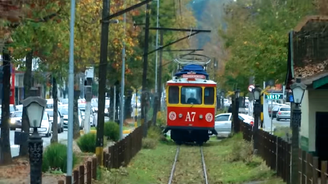 Veja como é fazer um passeio de Trem em Campos do Jordão.