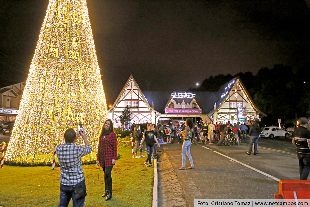 porta-iluminado-natal-2018_1