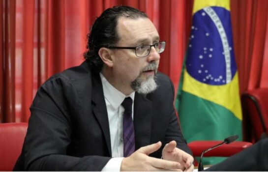 Carlos Bezerra Jr faz palestra sobre Maio Laranja em Campos do Jordão