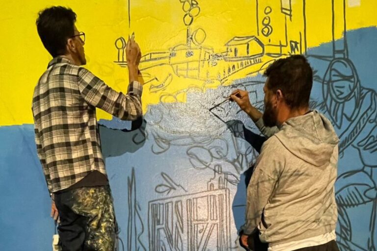 Entrevista com Felipe Rezende: Artista e Muralista Reflete Sobre Sua Trajetória e Projetos Recentes
