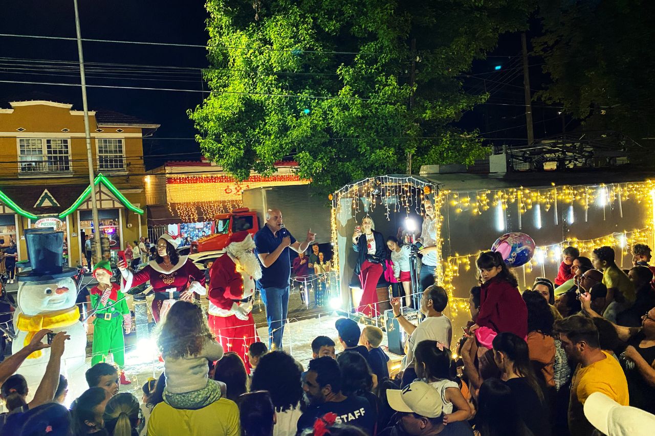 Descubra a Magia do Natal em Campos do Jordão com o Walking Tour de Alan Germano