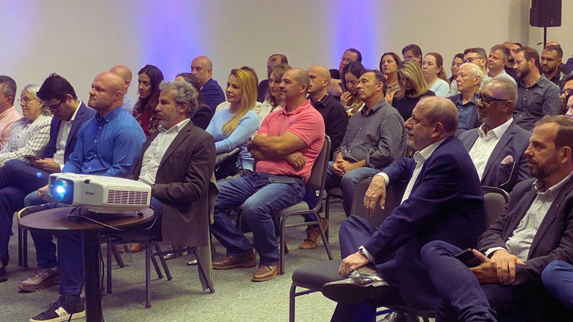Nova diretoria do Convention & Visitors Bureau toma posse em cerimônia no Hotel Vila Inglesa