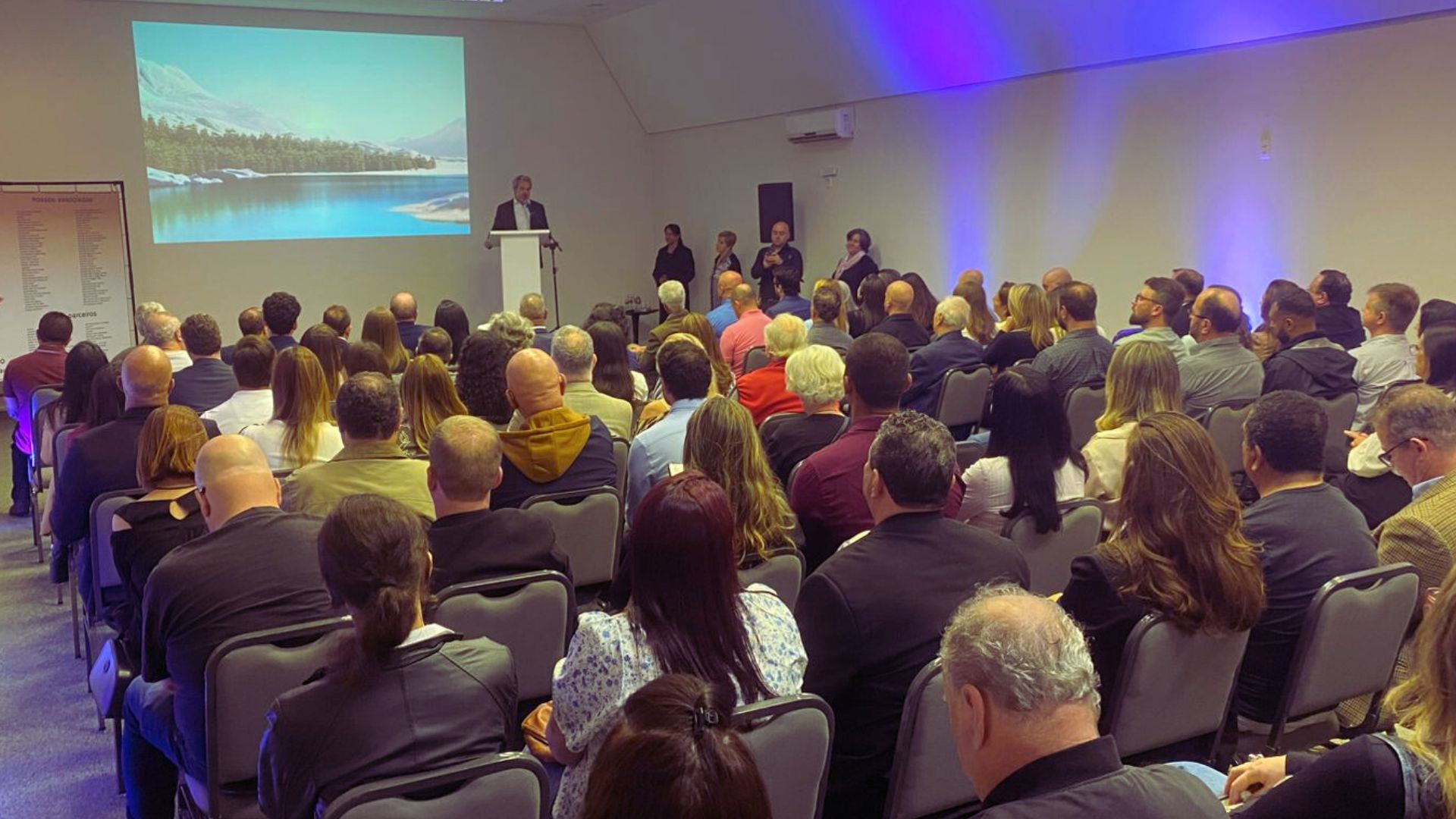 Nova diretoria do Convention & Visitors Bureau toma posse em cerimônia no Hotel Vila Inglesa