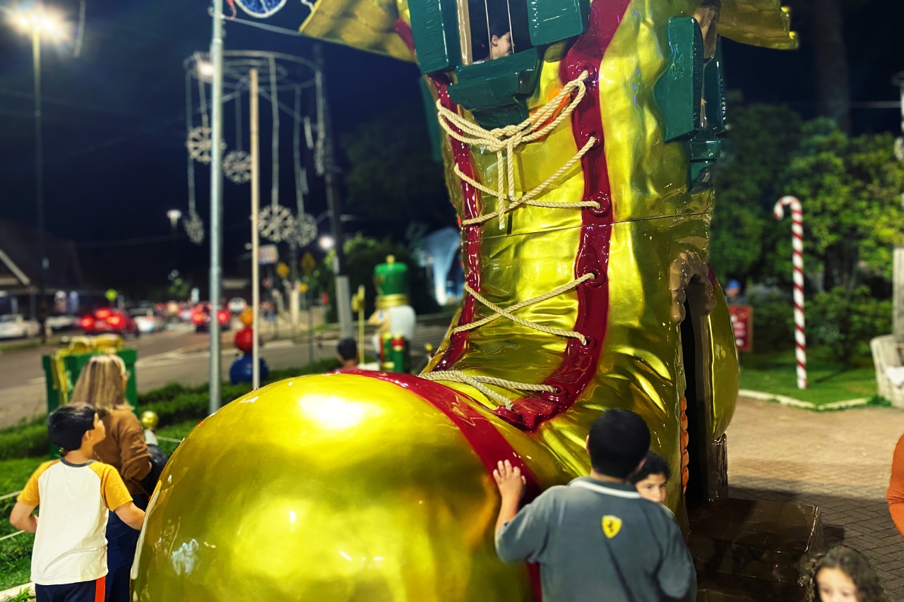 Descubra a Magia do Natal em Campos do Jordão com o Walking Tour de Alan Germano