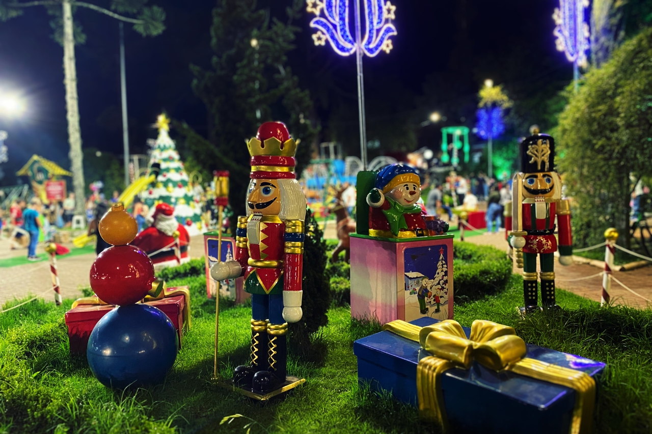 Descubra a Magia do Natal em Campos do Jordão com o Walking Tour de Alan Germano