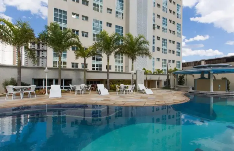 City Hall Flat & Hotel
