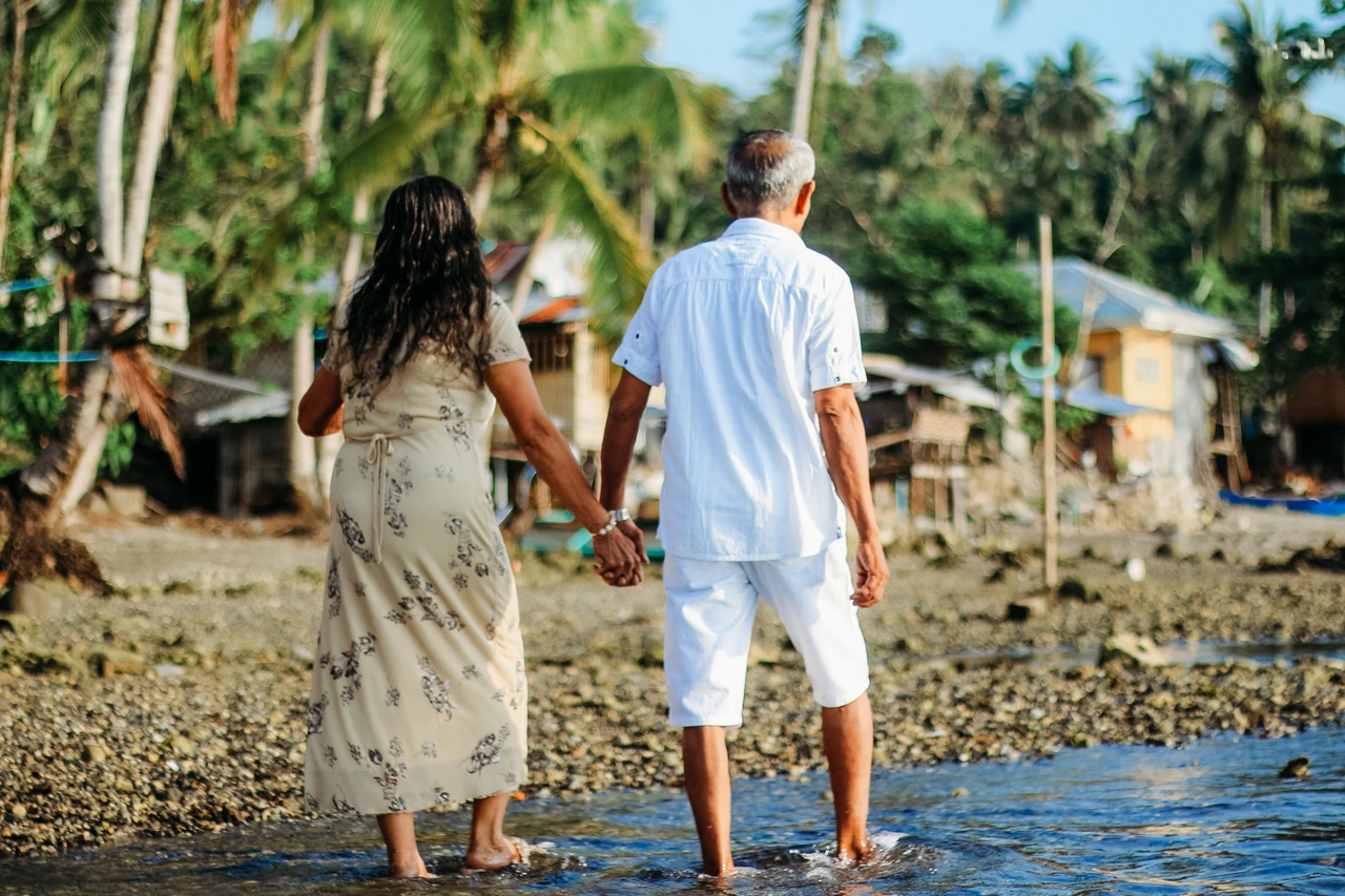 Serra ou litoral: como planejar uma viagem com idosos sem sobrecarregar o roteiro