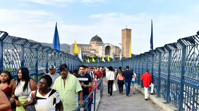 Aparecida se prepara para receber mais de 500 mil visitantes na Festa da Padroeira