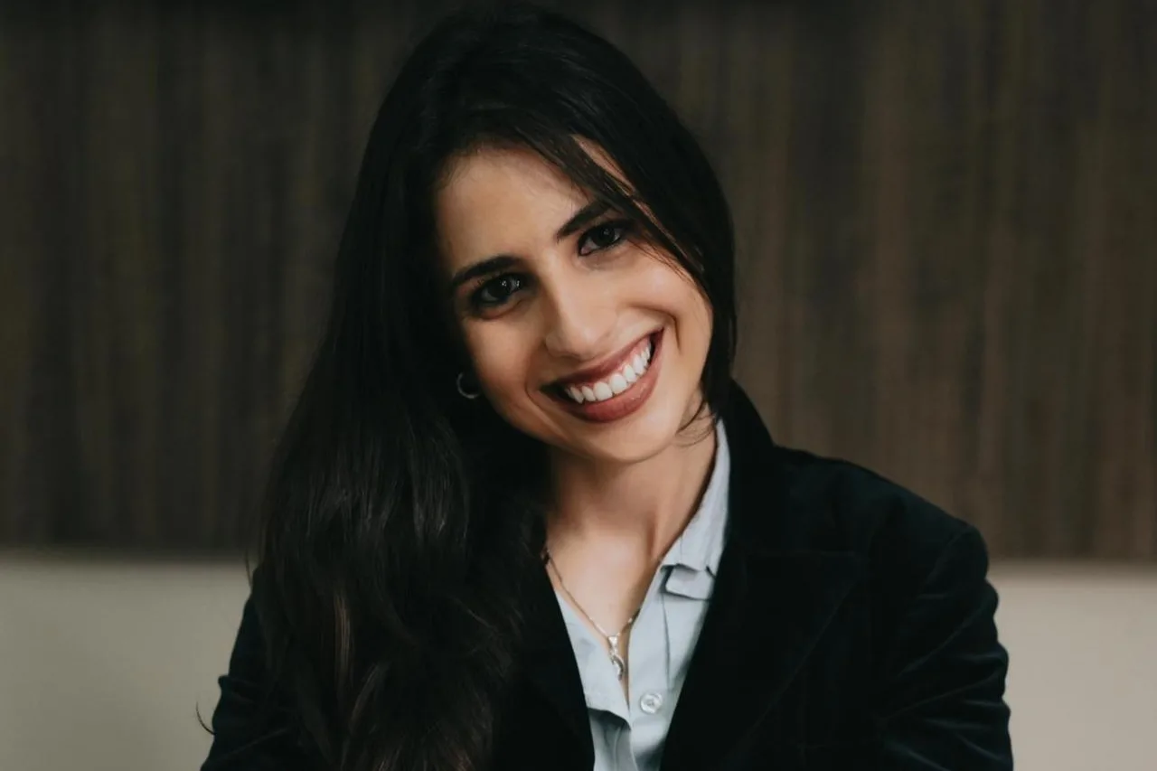 Como o consumidor deve agir ao perceber que foi vítima de uma propaganda enganosa?