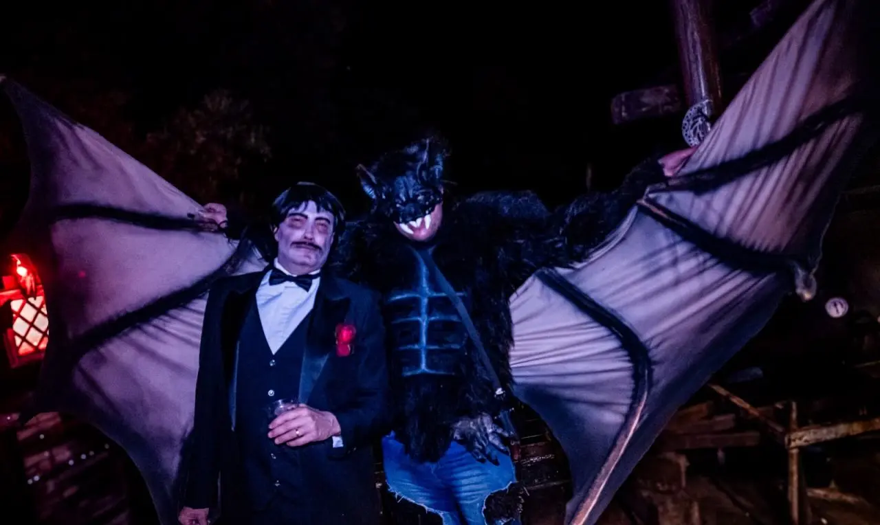 Halloween no Art B.B.Q. promete uma noite de terror, música e gastronomia em Campos do Jordão
