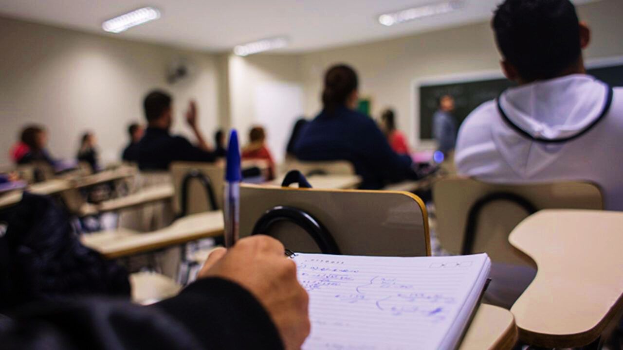 Alunos da rede pública têm até dia 19 para concorrer a bolsas de estudos em colégios particulares do Vale do Paraíba