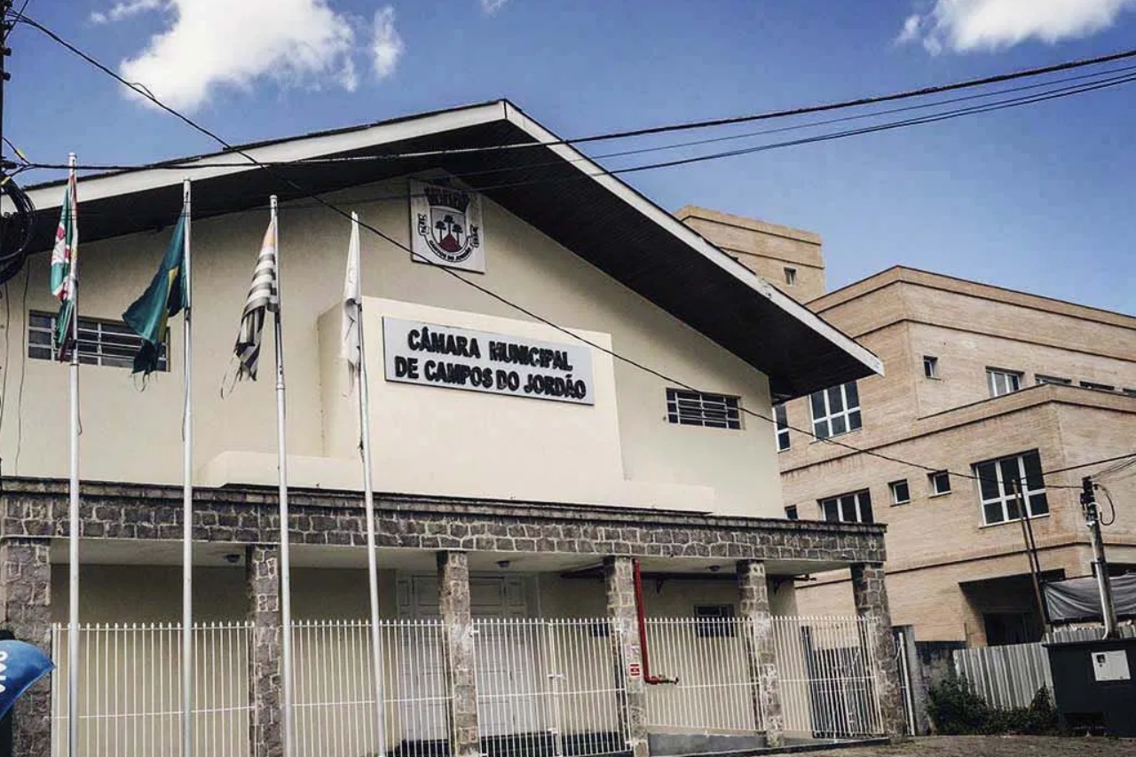 Câmara Municipal de Campos do Jordão, onde será realizada a audiência pública sobre o orçamento de 2027