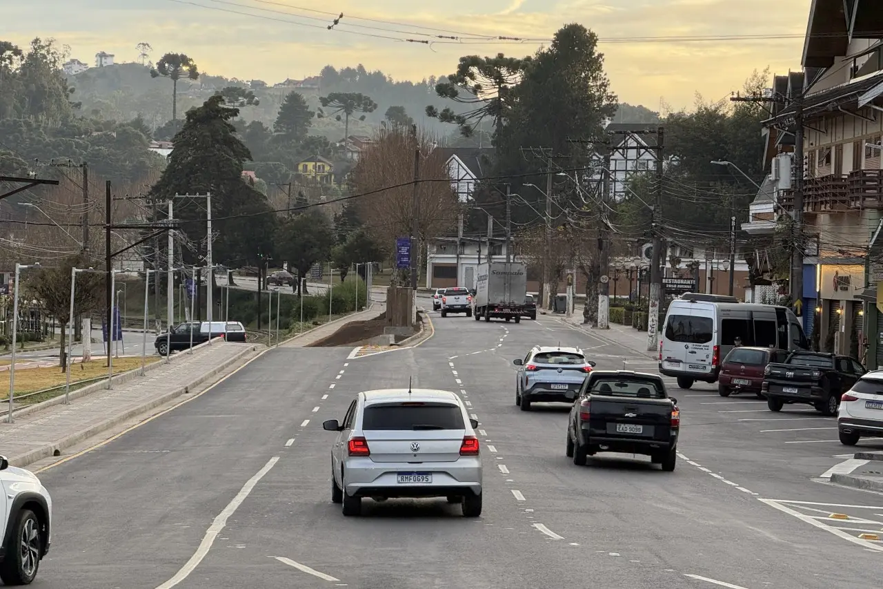 Campos do Jordão amanhece com céu nublado e temperatura de 2°C nesta terça-feira