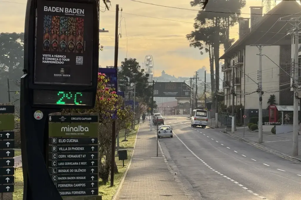 Campos do Jordão amanhece com céu nublado e temperatura de 2°C nesta terça-feira
