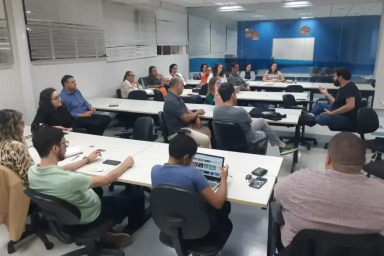 Encontro entre empreendedores do Vale e região é marcado por conversas sobre vendas, relacionamentos e processos