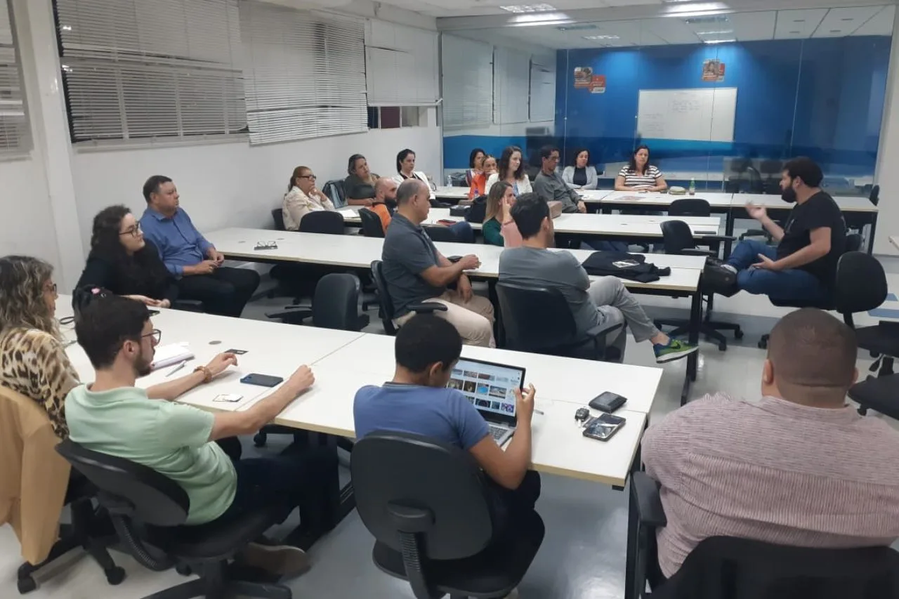 Encontro entre empreendedores do Vale e região é marcado por conversas sobre vendas, relacionamentos e processos