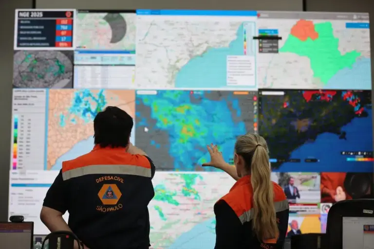 Nova frente fria coloca Defesa Civil em alerta