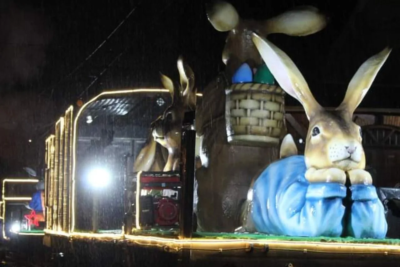 Feriado de Tiradentes terá desfiles do bondinho em Campos do Jordão
