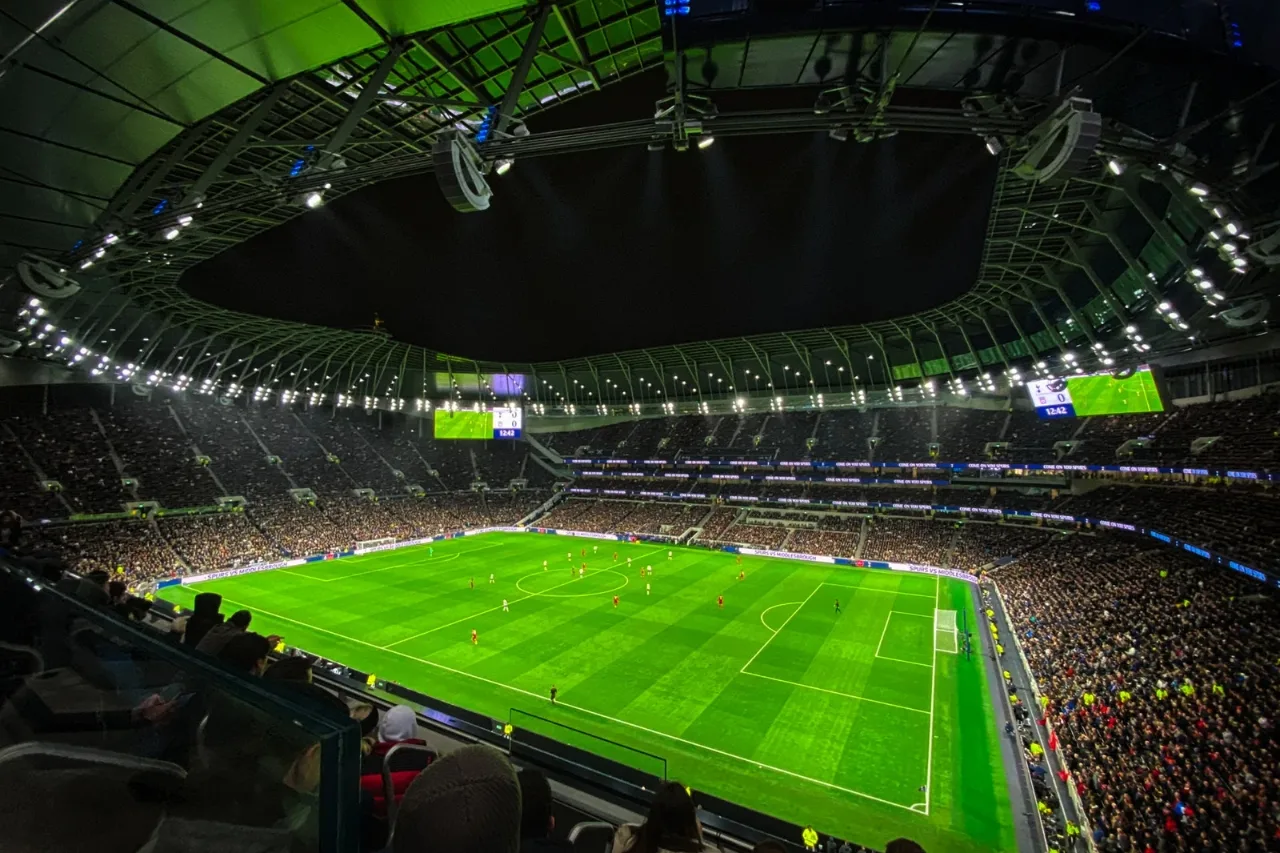 A história e evolução dos clubes mais famosos de futebol