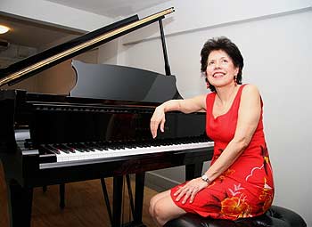 Apresentação da pianista Eudóxia de Barros em Campos do Jordão, dia 13