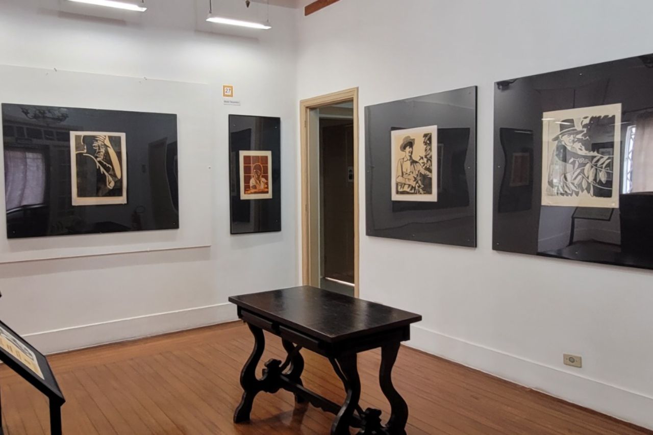 Exposição “Gravuras de Atalie” celebra 50 anos de trajetória artística em Campos do Jordão