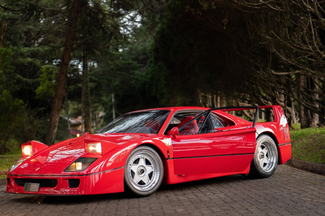 Ferrari F40 e F50 chegam ao Museu CARDE