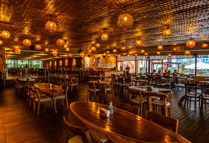 Jundu Restaurante Lounge Bar
