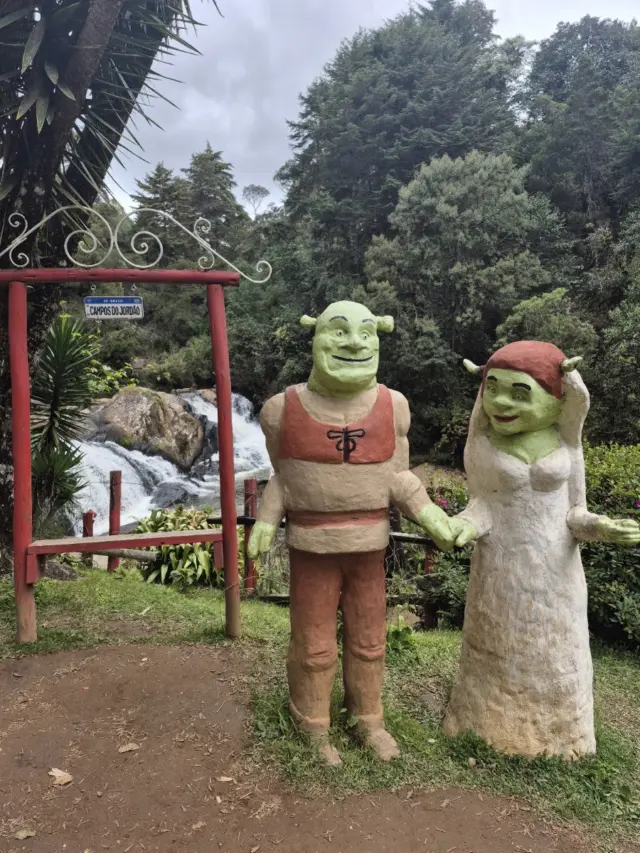 Cachoeira Véu da Noiva