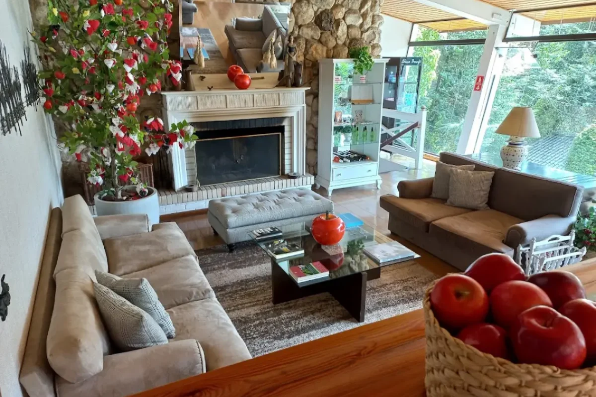 Apple House