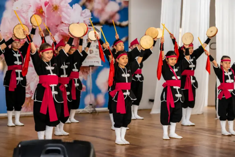 55ª Festa da Cerejeira em Flor começa no dia 25 de julho e transforma Campos do Jordão em um espetáculo de cores e cultura