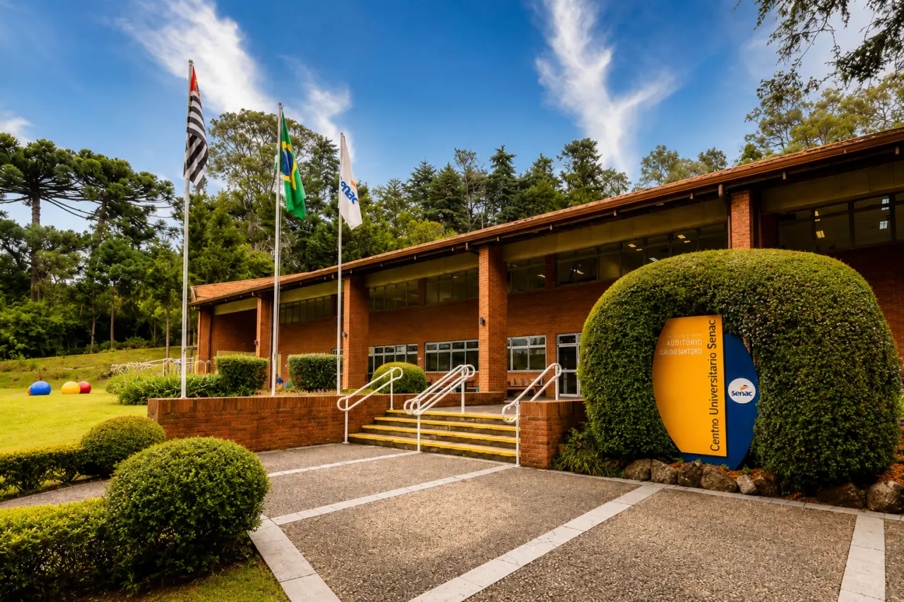 Centro Universitário Senac – Campos do Jordão abre inscrições para graduação em Gastronomia e pós-graduações na área de alimentação e bebidas.