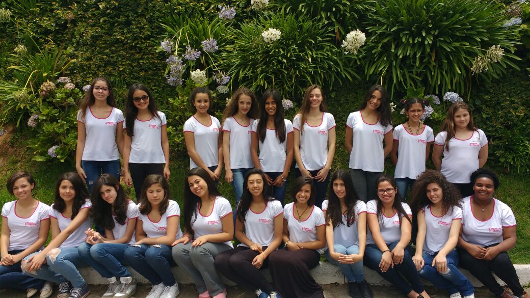 meninas-cantoras-campos-do-jordao