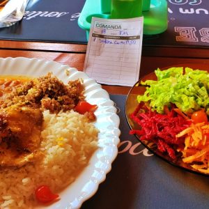 Você conhece o Mini Bar Jaguaribe e o Restaurante Roda de Carroça em Campos do Jordão?