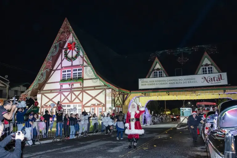 Campos do Jordão: Natal dos Sonhos Encanta Turistas que Visitam a Cidade
