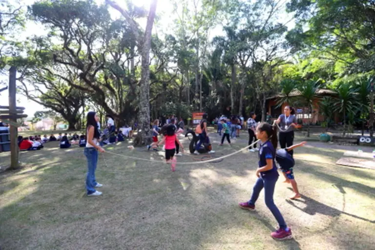 Eco Kids leva trilhas e oficinas ao Viveiro Municipal de Jacareí
