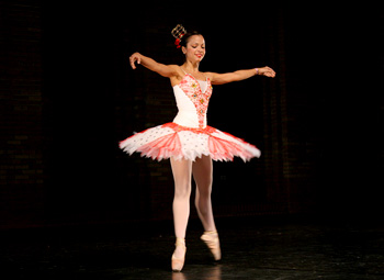 Bailarina durante apresentação no Festival de Inverno
