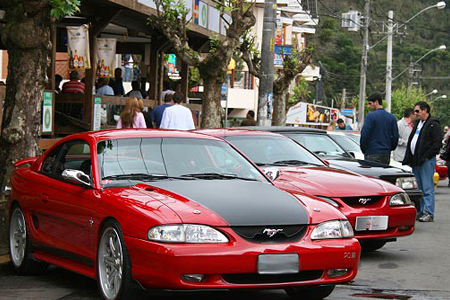 Encontro de Mustangs em Campos do Jordão