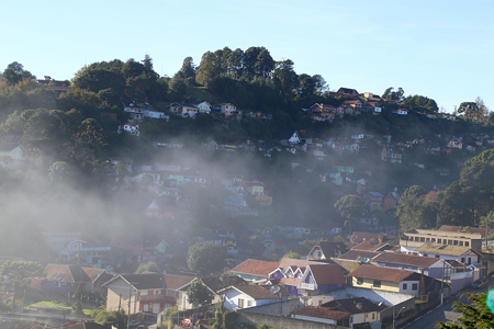 Manhã com frio e Neblina em Campos