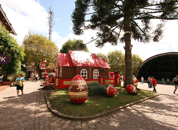 Praca Sao Benedito em Vila Capivari