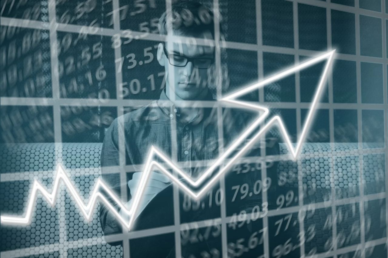 Painel discute as perspectivas do mercado financeiro para 2022 em São Paulo