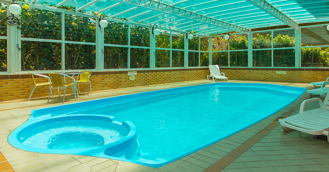 palazzo-reale-piscina