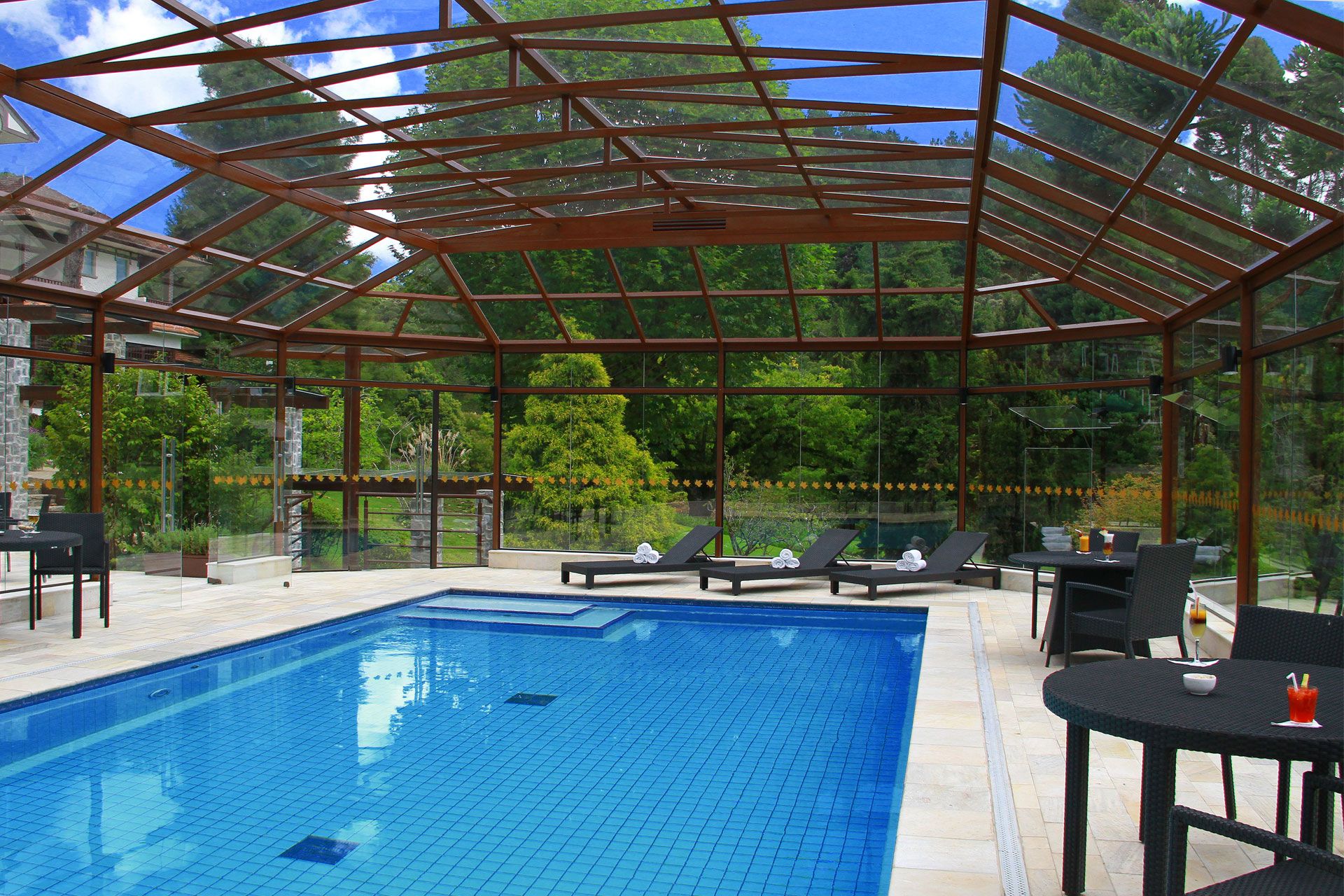 piscina-hotel-vila-inglesa