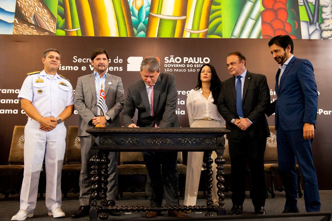 Governo de SP Impulsiona Turismo com Investimento de R$ 2 Bilhões e Novos Programas